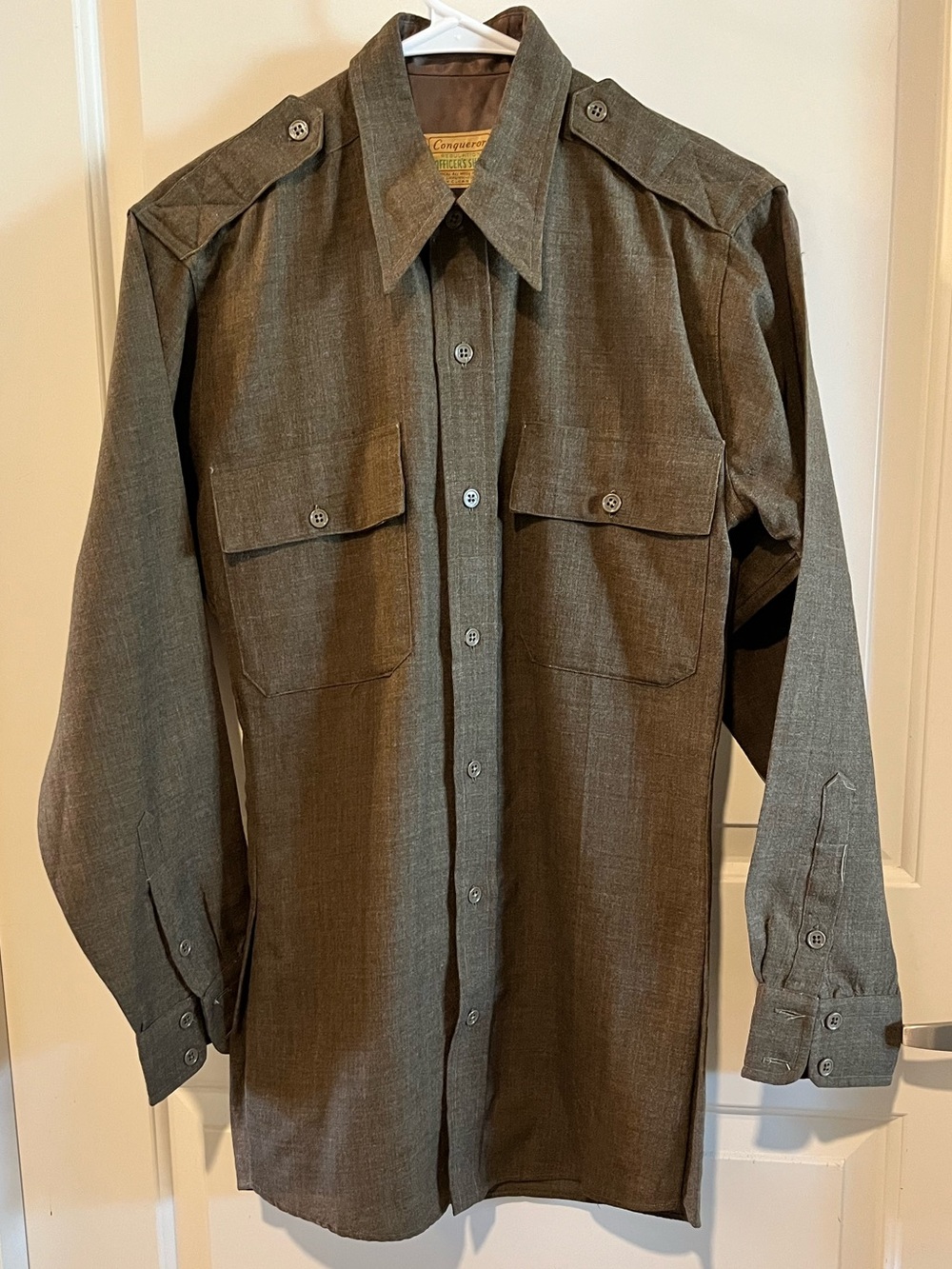 Vintage WW2 1940s RegulationOfficers Shirt Green Military Field Shirt w Epaulets